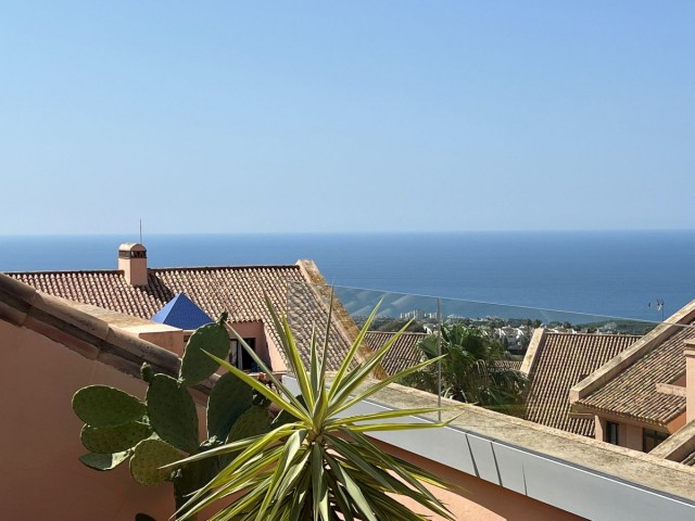 3 Bedrooms Apartment in Calahonda