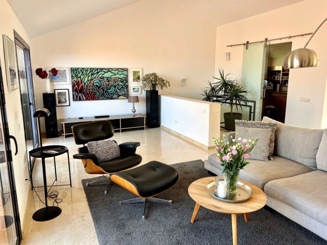 Appartement avec 3 Chambres  à Calahonda