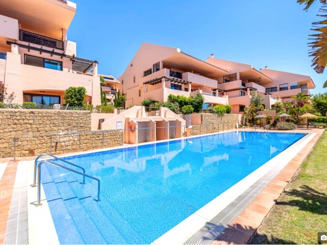 Appartement avec 3 Chambres  à Calahonda