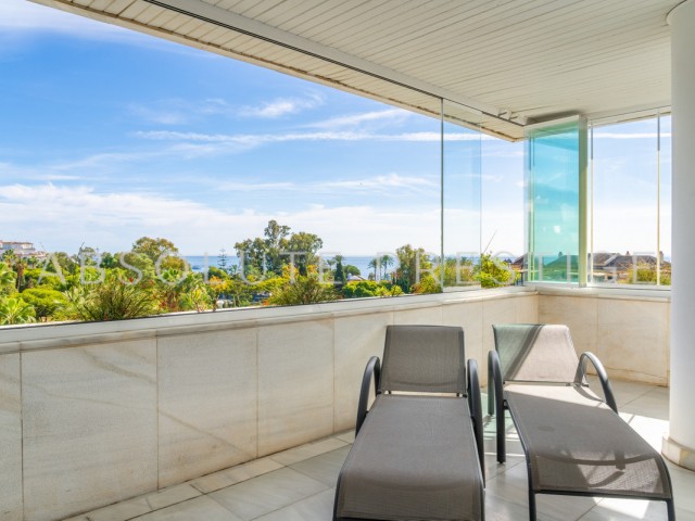 Appartement avec 3 Chambres  à Puerto Banús