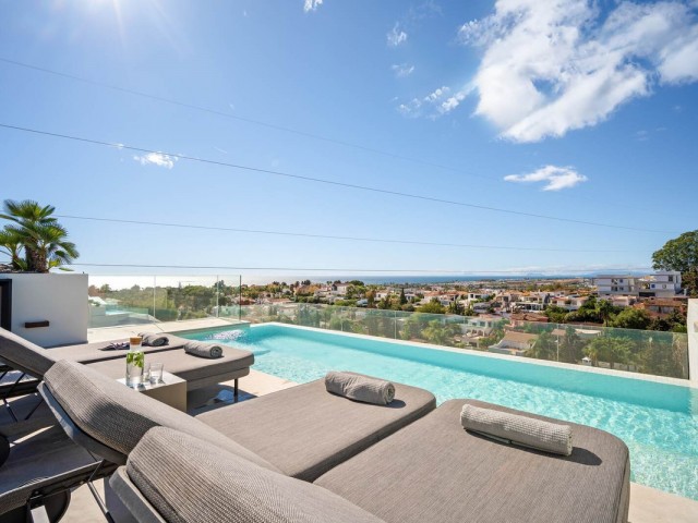 4 Soveroms Villa i Nueva Andalucía