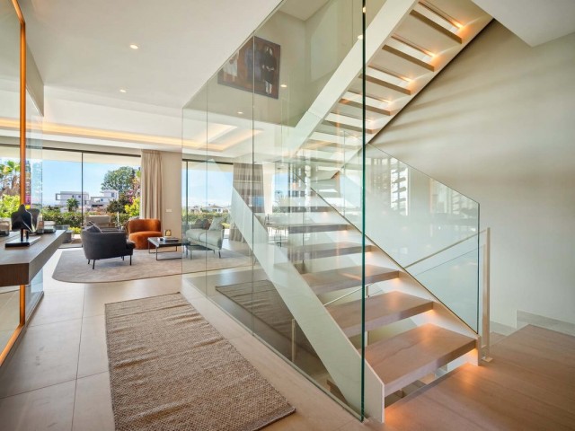 4 Soveroms Villa i Nueva Andalucía