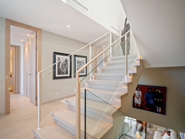 4 Soveroms Villa i Nueva Andalucía