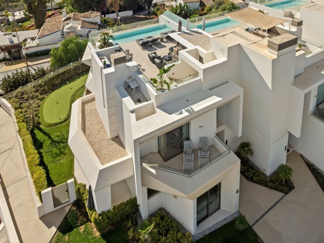 4 Soveroms Villa i Nueva Andalucía