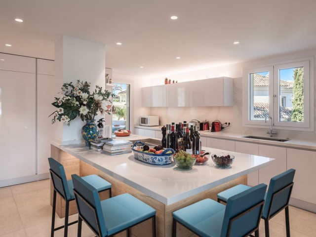 3 Soveroms Leilighet i Nueva Andalucía