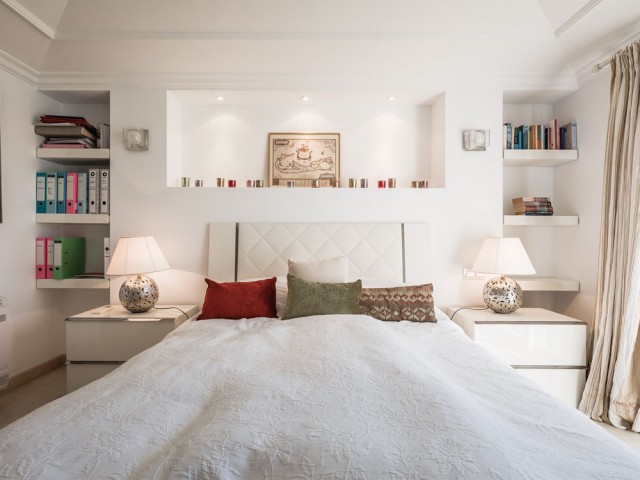 3 Soveroms Leilighet i Nueva Andalucía