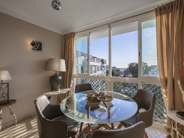 Appartement avec 4 Chambres  à Puerto Banús