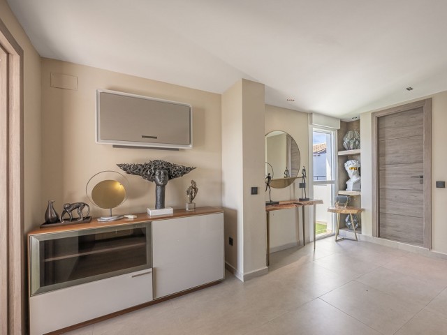 Appartement avec 4 Chambres  à Puerto Banús