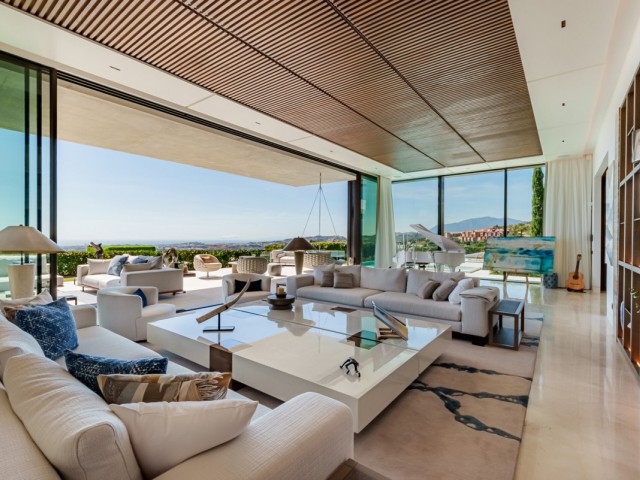 8 Bedrooms Villa in Benahavís