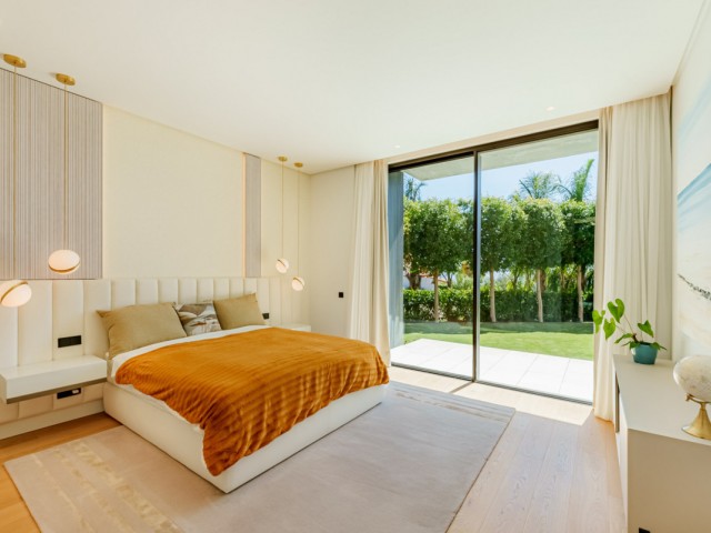 8 Bedrooms Villa in Benahavís