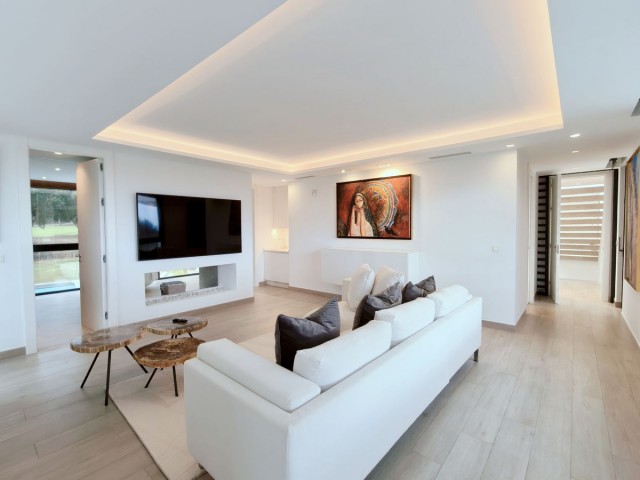 5 Bedrooms Villa in San Roque Club