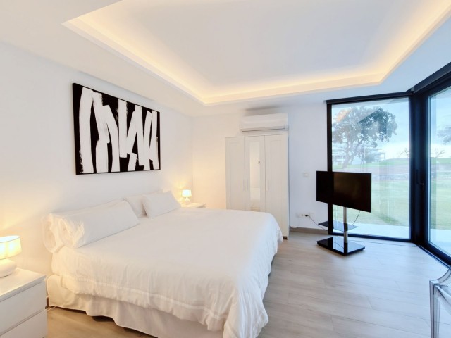 5 Bedrooms Villa in San Roque Club