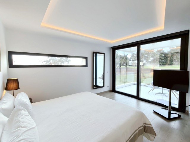 5 Bedrooms Villa in San Roque Club