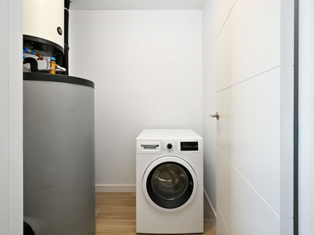 Apartamento con 4 Dormitorios  en La Cala de Mijas