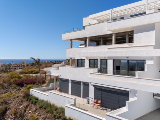 Apartamento con 4 Dormitorios  en La Cala de Mijas