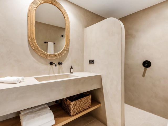 2 Bedrooms Apartment in Elviria