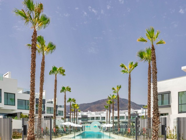 3 Bedrooms Townhouse in Estepona