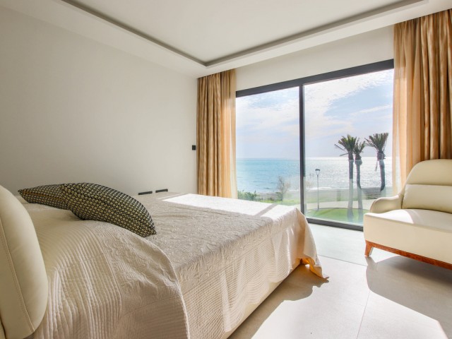 3 Bedrooms Townhouse in Estepona