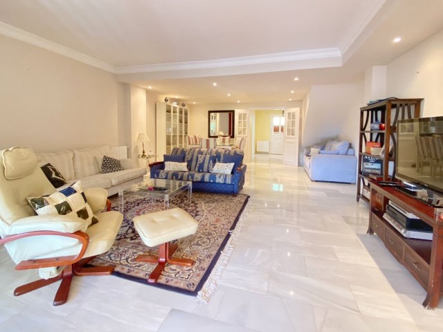 3 Slaapkamer Rijtjeshuis in Marbella