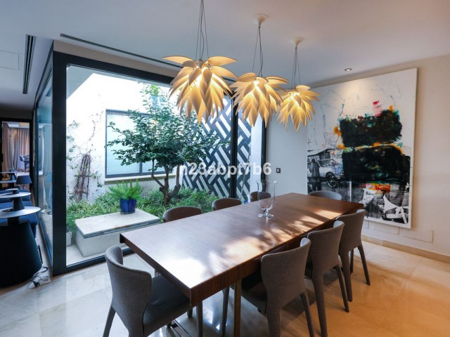 4 Schlafzimmer Villa in Puerto Banús