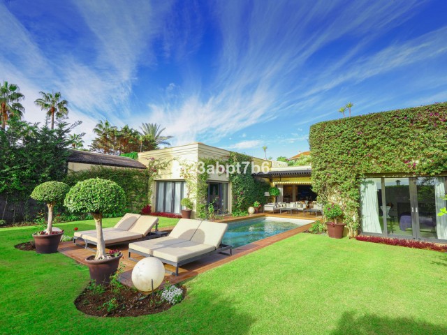 4 Schlafzimmer Villa in Puerto Banús