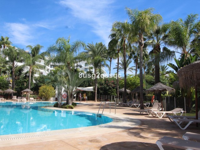 Apartamento con 2 Dormitorios  en Costalita