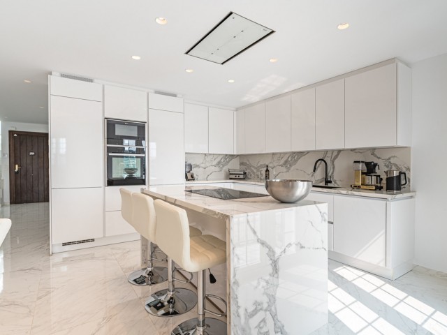 3 Soveroms Rekkehus i Nueva Andalucía