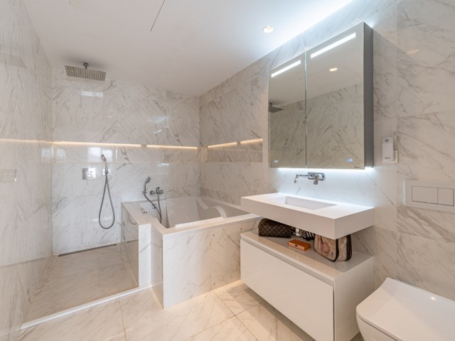 3 Schlafzimmer Reihenhaus in Nueva Andalucía