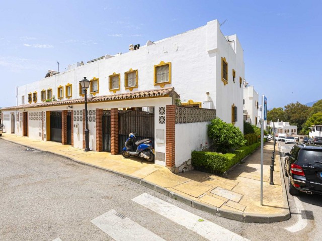 4 Bedrooms Townhouse in Marbella