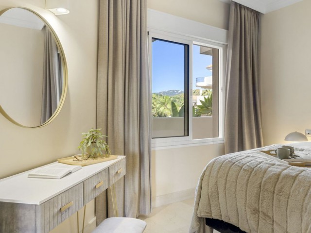 2 Bedrooms Apartment in Nueva Andalucía