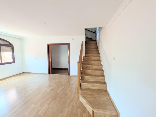 4 Schlafzimmer Villa in Benalmadena