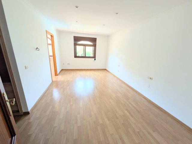 4 Schlafzimmer Villa in Benalmadena