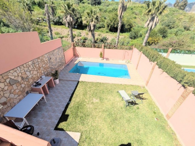 Villa avec 4 Chambres  à Benalmadena