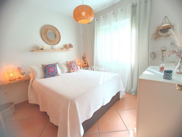 5 Bedrooms Townhouse in Estepona