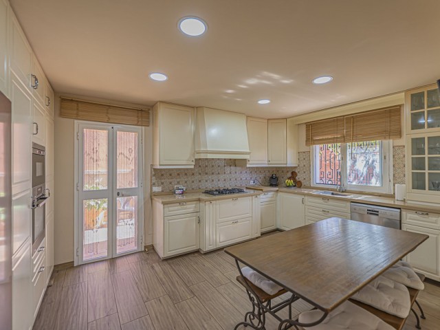 Villa avec 4 Chambres  à Marbella