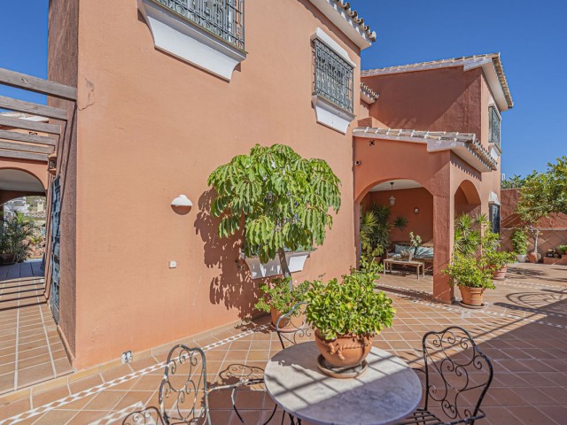 Villa avec 4 Chambres  à Marbella