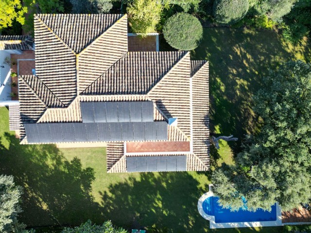 4 Bedrooms Villa in Sotogrande