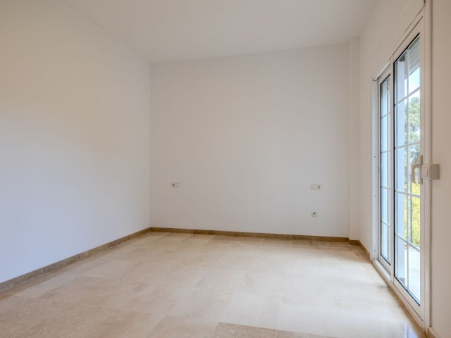 4 Bedrooms Villa in San Roque Club