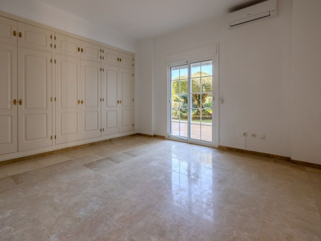 4 Soveroms Villa i San Roque Club