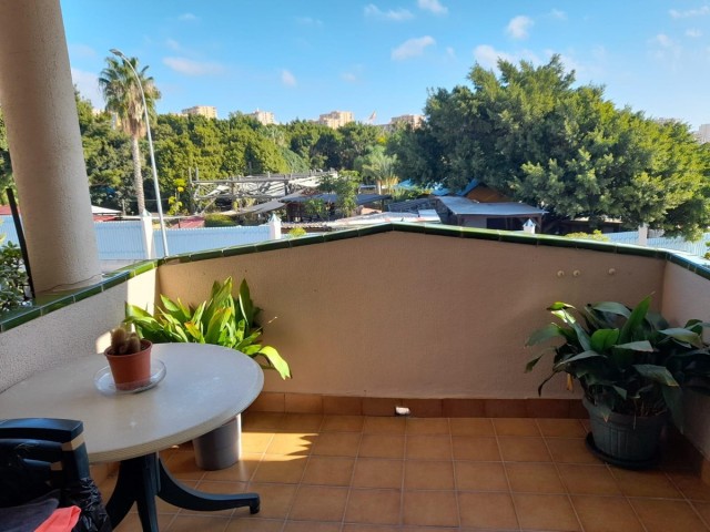 Apartamento con 2 Dormitorios  en Benalmadena
