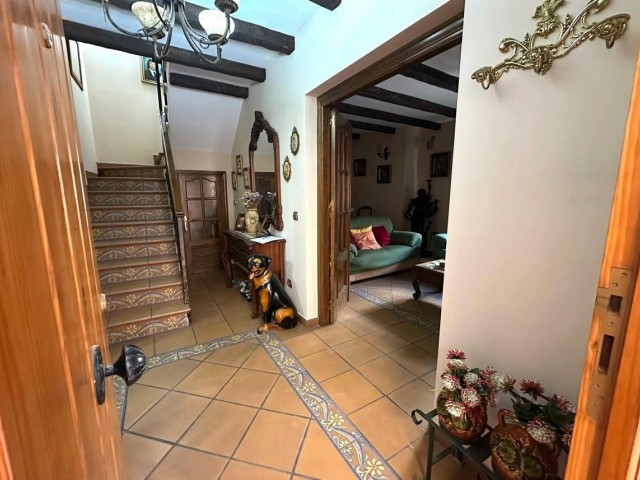 3 Bedrooms Townhouse in Estepona