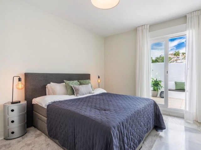 2 Bedrooms Apartment in Nueva Andalucía