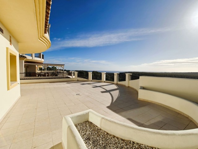 Huoneisto, San Roque Club, R5219650