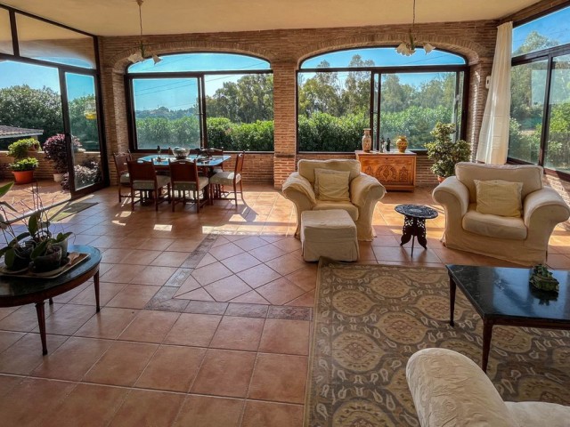 3 Soveroms Villa i Estepona