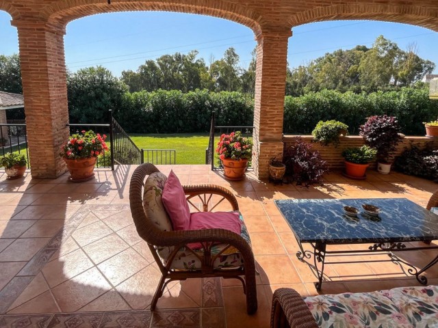 3 Soveroms Villa i Estepona