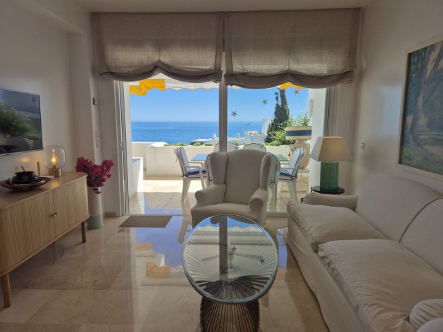 3 Bedrooms Apartment in Guadalmina Baja