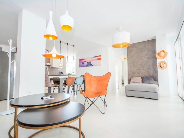 3 Bedrooms Apartment in Elviria