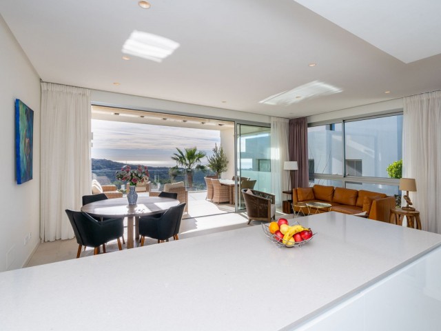 3 Bedrooms Apartment in Benahavís