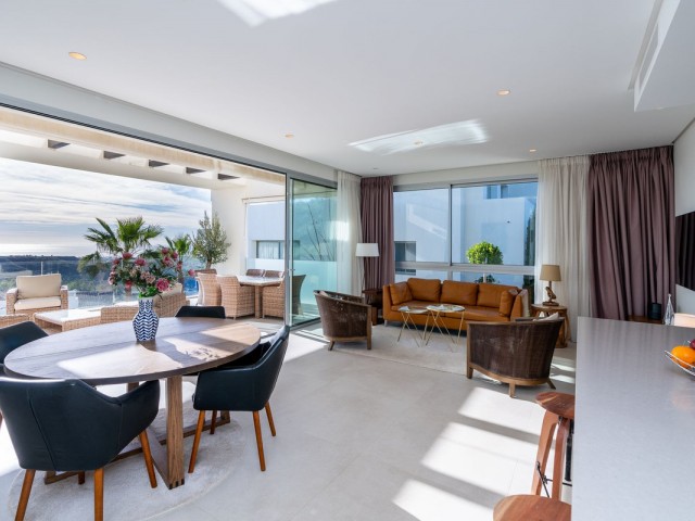 3 Bedrooms Apartment in Benahavís