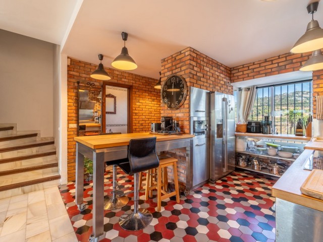 3 Bedrooms Townhouse in Marbella